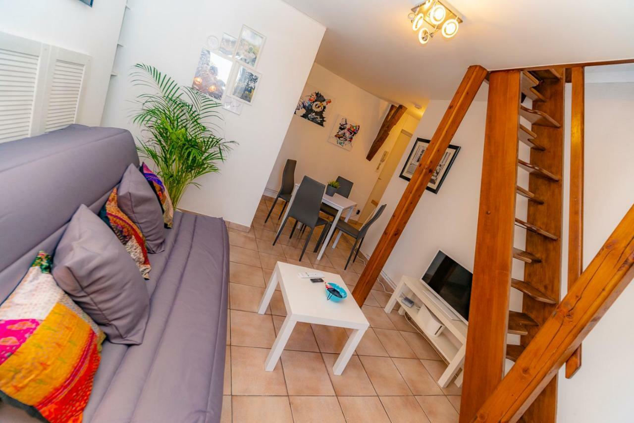 Duplex Dans Centre Ville Труа Екстер'єр фото